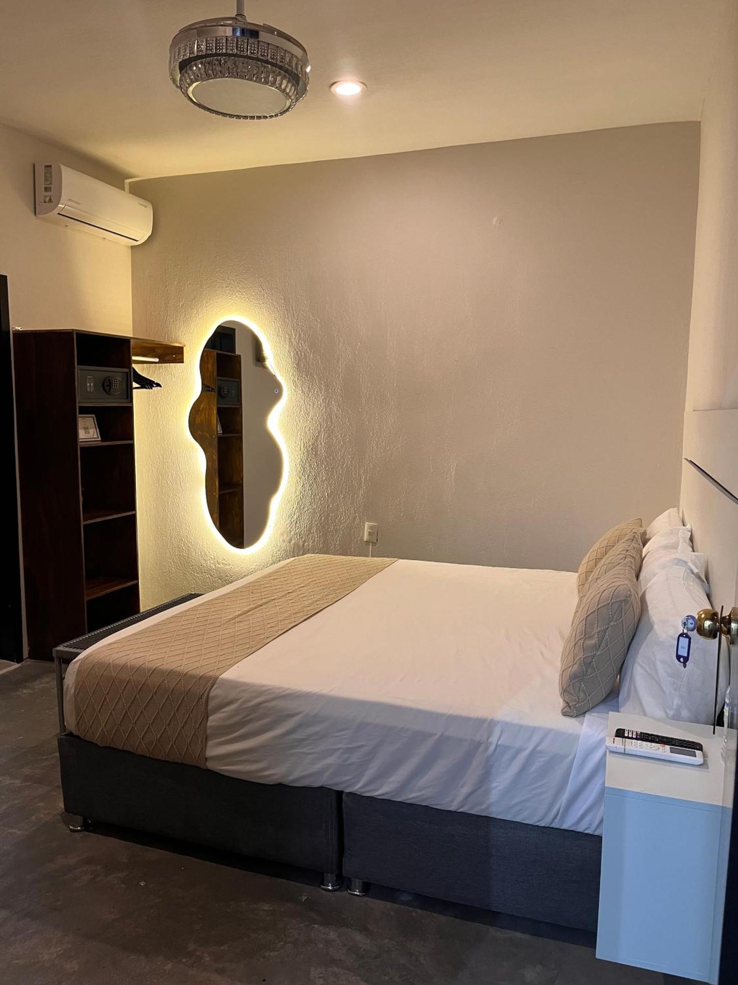 Aura Hotel B&B Tlaquepaque Esterno foto